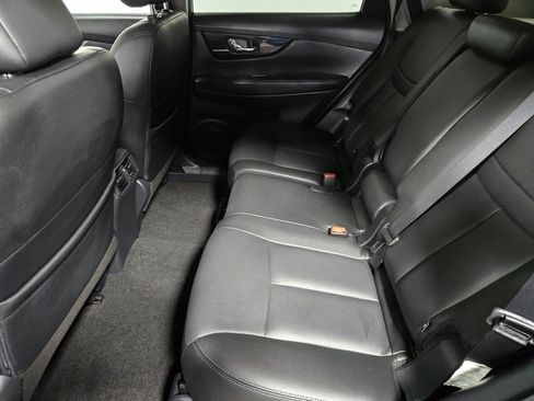 Used 2020 Nissan Rogue SL image 29