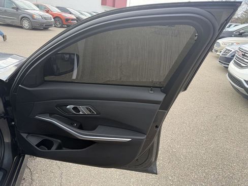 Used 2019 BMW 330i xDrive Sedan w/ Convenience Package image 23