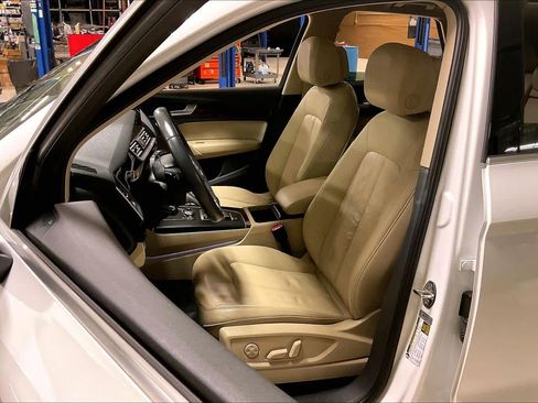 Used 2018 Audi Q5 Premium Plus image 7