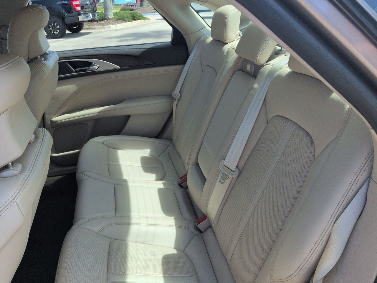 Certified 2019 Lincoln MKZ Reserve FWD image 14