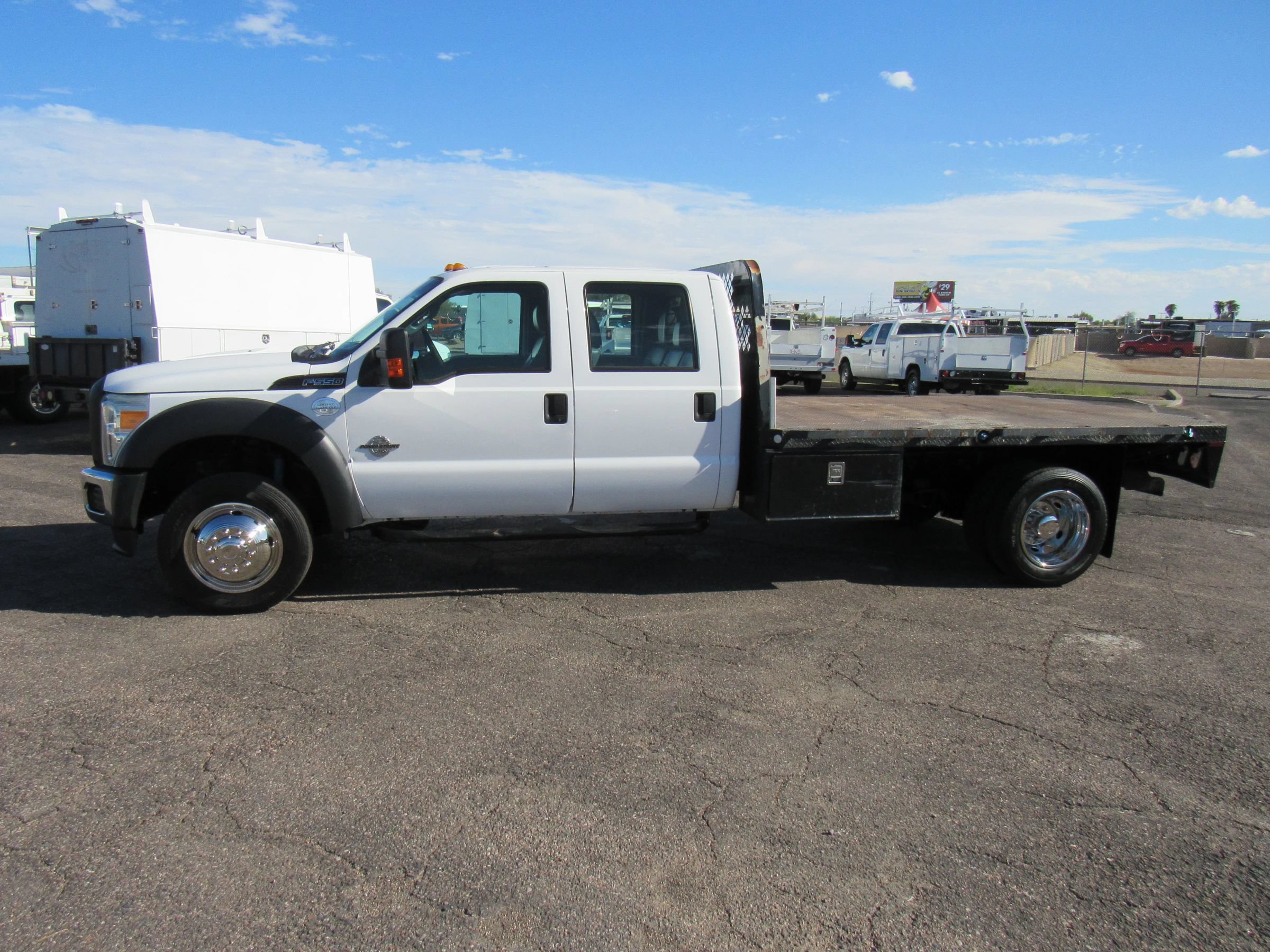 Used 2015 Ford F550 2WD Crew Cab Super Duty image 2