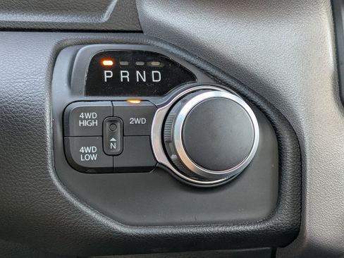 Used 2024 RAM 2500 Big Horn w/ Bed Utility Group image 24