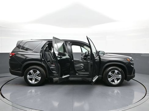 Certified 2023 Honda Pilot EX-L image 43