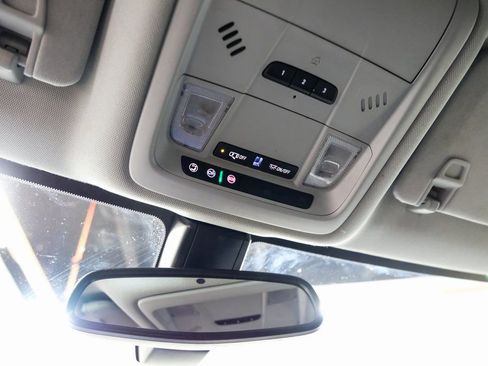 Used 2019 Chevrolet Blazer LT image 31