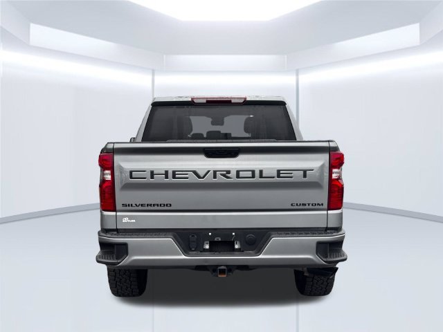 Used 2025 Chevrolet Silverado 1500 Custom w/ Turbomax Blackout Package AWD/4WD image 11