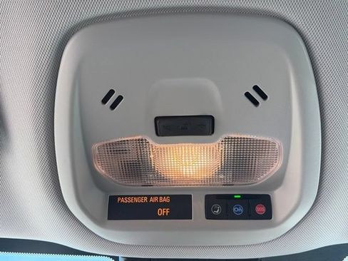 Used 2025 Chevrolet Trax LS w/ LS Convenience Package FWD image 22