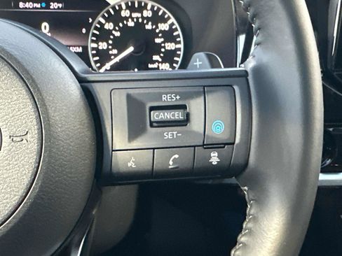 New 2025 Nissan Pathfinder SV w/ SV Premium Package image 39