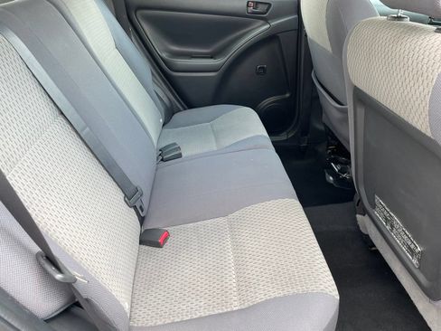 Used 2007 Toyota Matrix FWD image 23