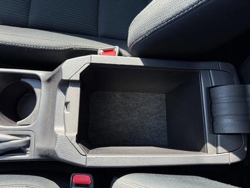 Used 2015 Toyota RAV4 XLE image 72