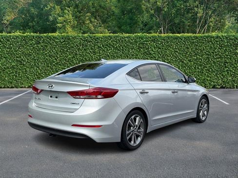 Used 2017 Hyundai Elantra Limited FWD image 3
