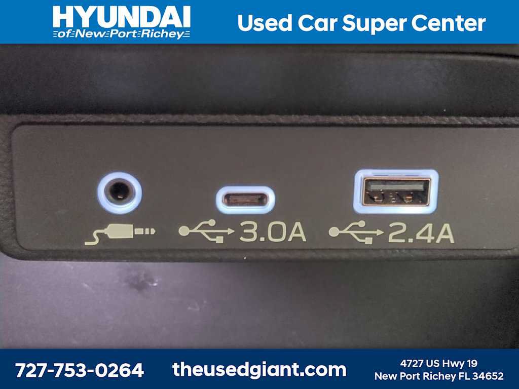 Used 2025 Subaru Forester Premium AWD/4WD image 25