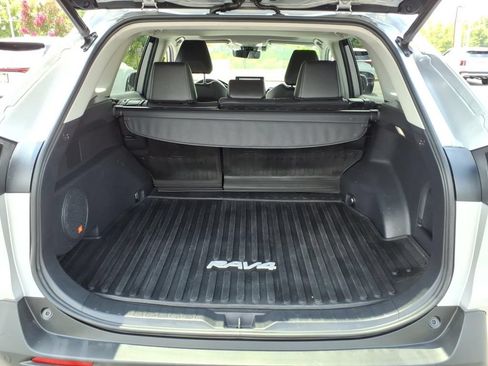 Used 2022 Toyota RAV4 XLE Premium AWD/4WD image 25