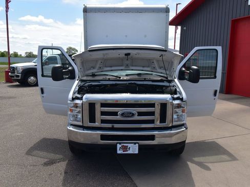 Used 2019 Ford E-350 and Econoline 350 Super Duty w/ Power Windows & Locks Group image 15