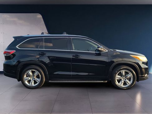 Used 2016 Toyota Highlander Limited Platinum AWD/4WD image 6
