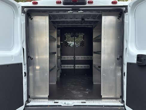 Used 2025 RAM ProMaster 2500 w/ Premium Convenience Group image 26