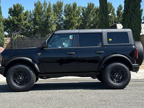New 2026 Ford Bronco Badlands AWD/4WD image 7