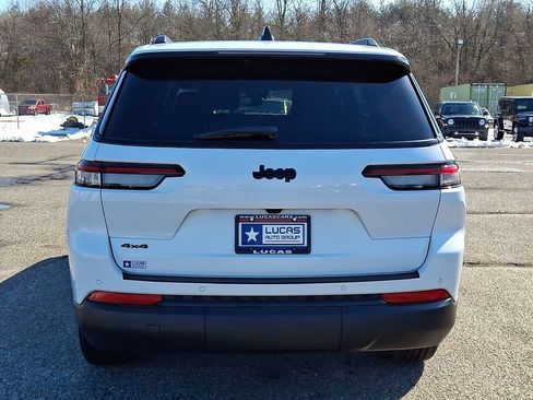 Used 2024 Jeep Grand Cherokee L Laredo AWD/4WD image 10