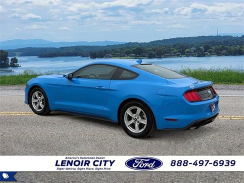 Certified 2022 Ford Mustang Coupe image 5