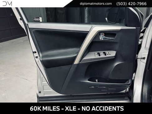Used 2014 Toyota RAV4 XLE FWD image 23