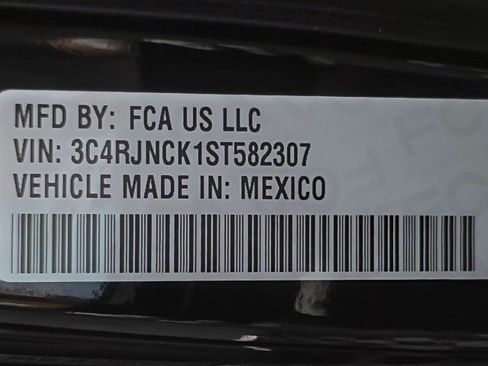 Used 2025 Jeep Wagoneer S Limited AWD/4WD image 45
