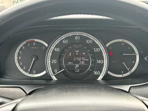 Used 2015 Honda Accord EX-L image 17