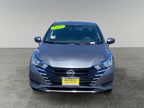 Used 2023 Nissan Versa SV FWD image 8