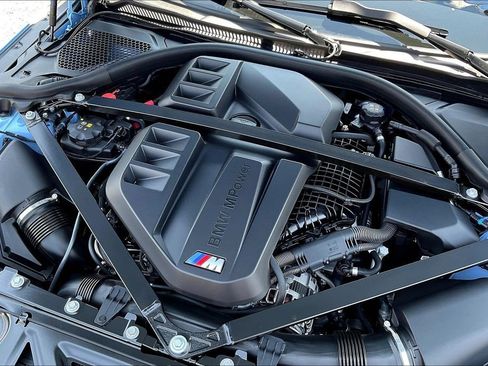 Used 2025 BMW M2 w/ Lighting Package RWD image 30