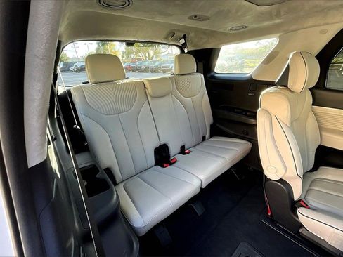 Used 2024 Hyundai Palisade Calligraphy image 27