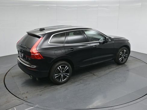 Used 2021 Volvo XC60 T5 Momentum w/ Premium Package image 41