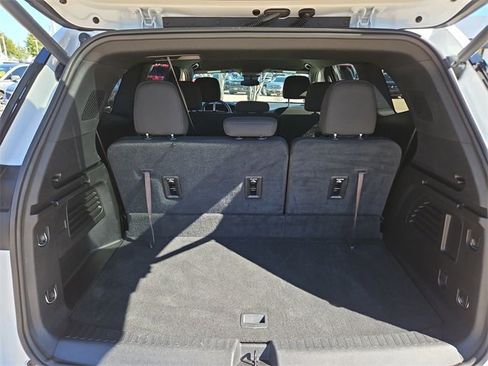 Used 2025 GMC Acadia Elevation image 26