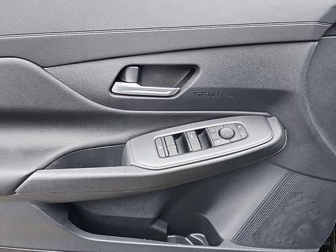 New 2026 Nissan Sentra SV w/ SV Convenience Package image 8