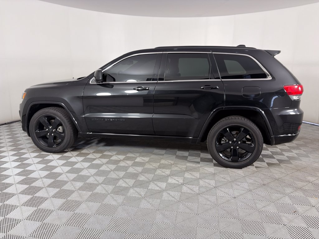 Used 2015 Jeep Grand Cherokee Altitude AWD/4WD image 4