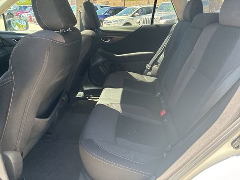 Used 2020 Subaru Outback Premium image 8