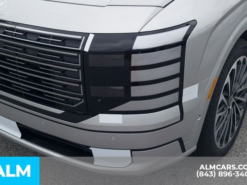 Certified 2026 Hyundai Palisade Calligraphy FWD image 10