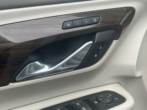 Used 2020 GMC Terrain Denali w/ Denali Premium Package image 18