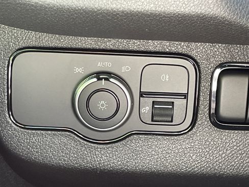 New 2025 Mercedes-Benz Sprinter 2500 image 26