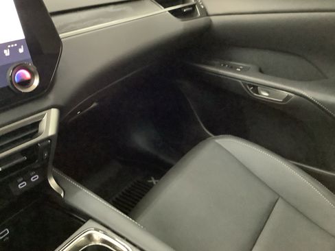 Used 2025 Lexus RX 350 Premium image 25