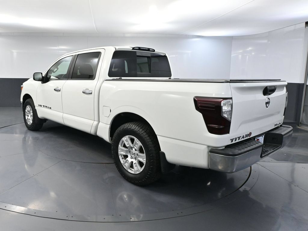 Used 2018 Nissan Titan SV AWD/4WD image 5