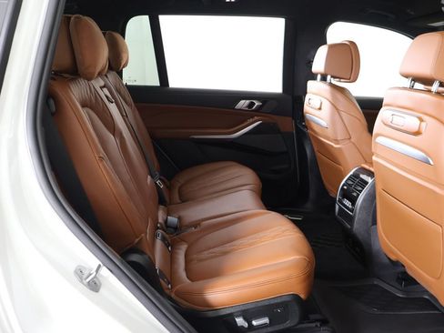 Used 2025 BMW X7 M60i w/ Executive Package AWD/4WD image 42