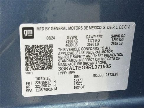 Used 2024 GMC Terrain SLE image 25