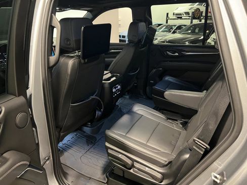 Used 2023 GMC Yukon Denali w/ Denali Reserve Package image 29
