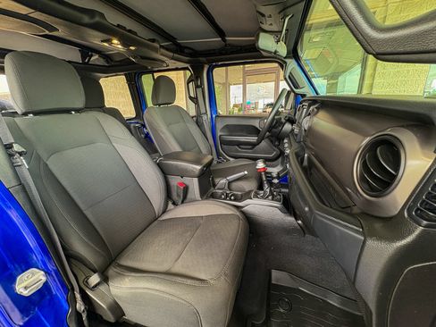 Used 2019 Jeep Wrangler Unlimited Sport AWD/4WD image 27