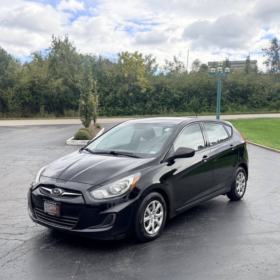 Used 2014 Hyundai Accent GS FWD image 2