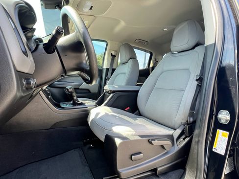 Used 2020 Chevrolet Colorado W/T w/ WT Convenience Package image 34