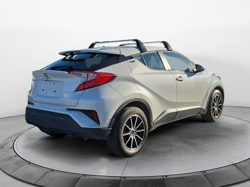 Used 2021 Toyota C-HR LE image 5