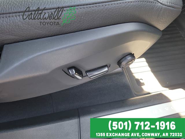Used 2025 Volvo XC60 B5 Plus w/ Protection Package Premier AWD/4WD image 31