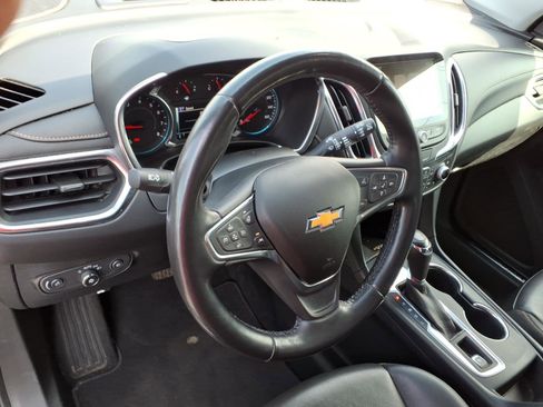 Used 2018 Chevrolet Equinox Premier FWD image 8