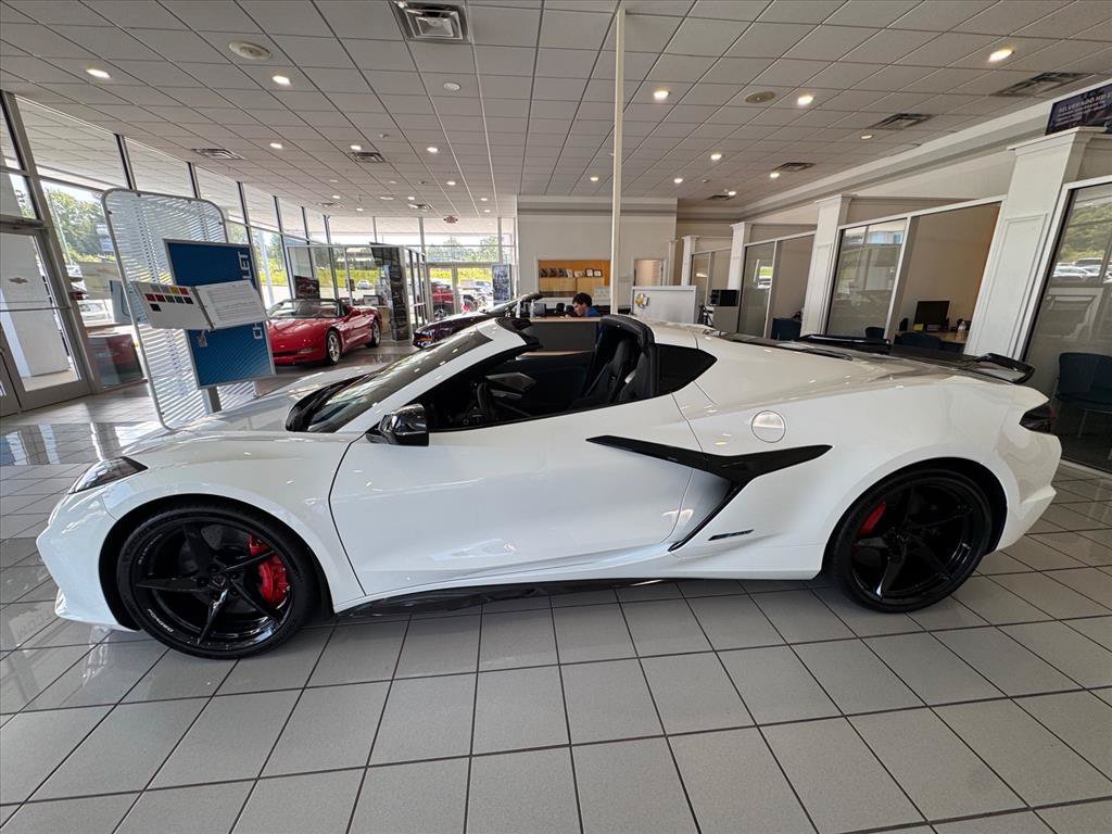 Used 2025 Chevrolet Corvette E-Ray w/ Battery Protection Package AWD/4WD image 6