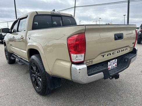 Used 2017 Toyota Tacoma SR5 w/ Tow Package image 5