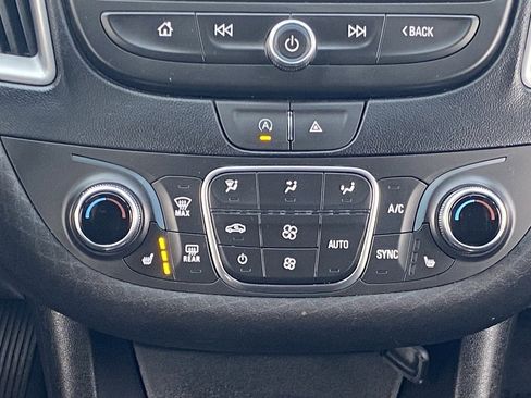 Used 2023 Chevrolet Malibu LT image 21